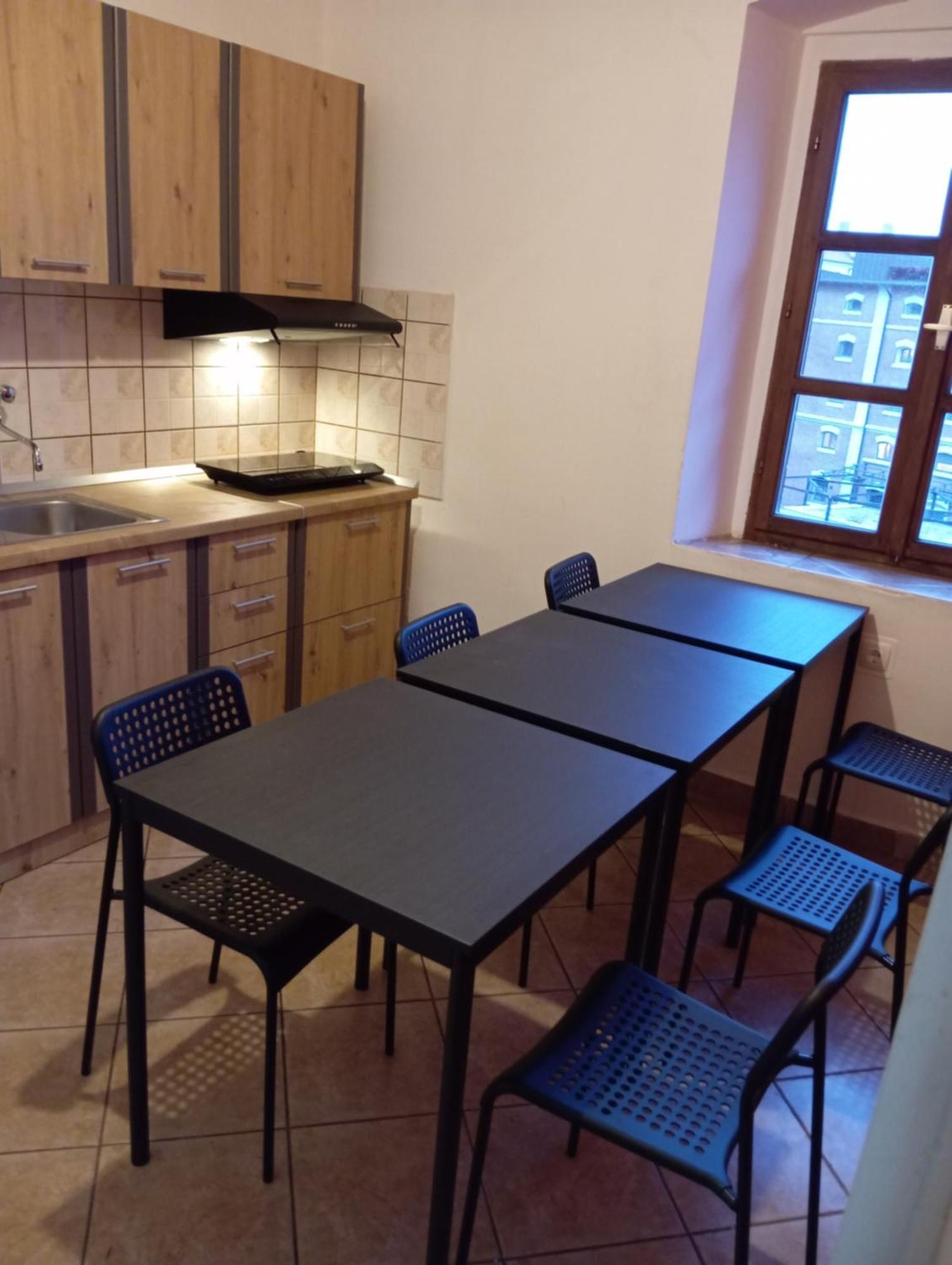 Hostel Kvarner- Private Rooms & Dorms Rijeka Exterior photo