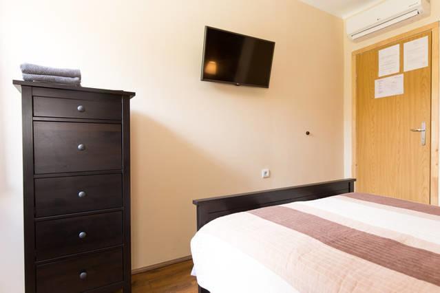 Hostel Kvarner- Private Rooms & Dorms Rijeka Exterior photo